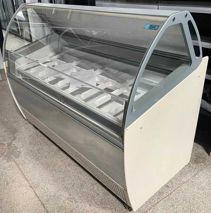 Używany konserwator do lodów ISA 13 RVTB Theater nadmuchowy