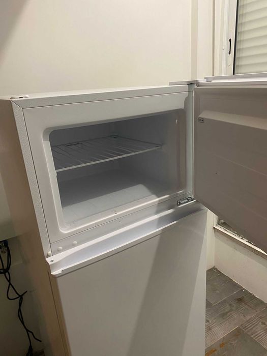 Geladeira em bom estado