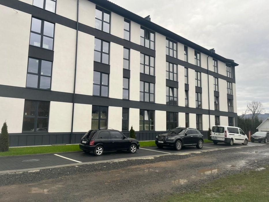 Продається квартира комфорт класу у Західному куротному місті Свалява.