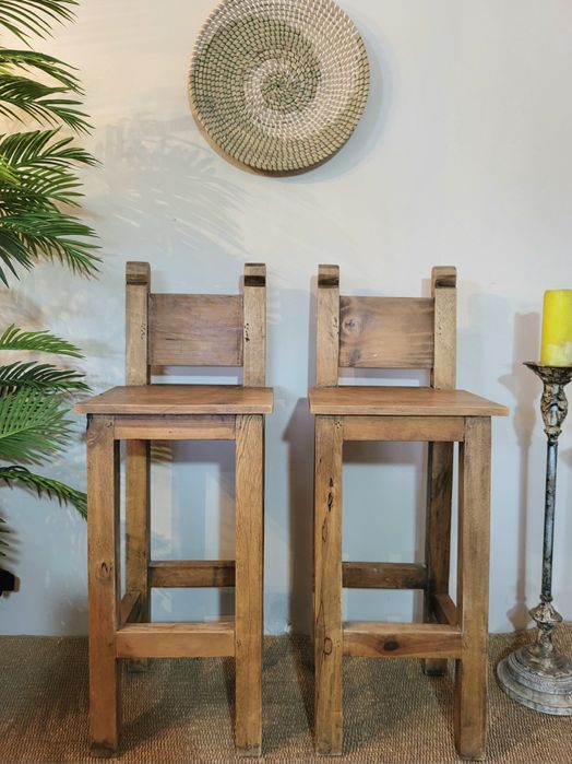 2 cadeiras, altas, refeições, bar, mexicano, rústico