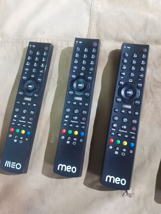 Comandos de box meo e Vodafone novos