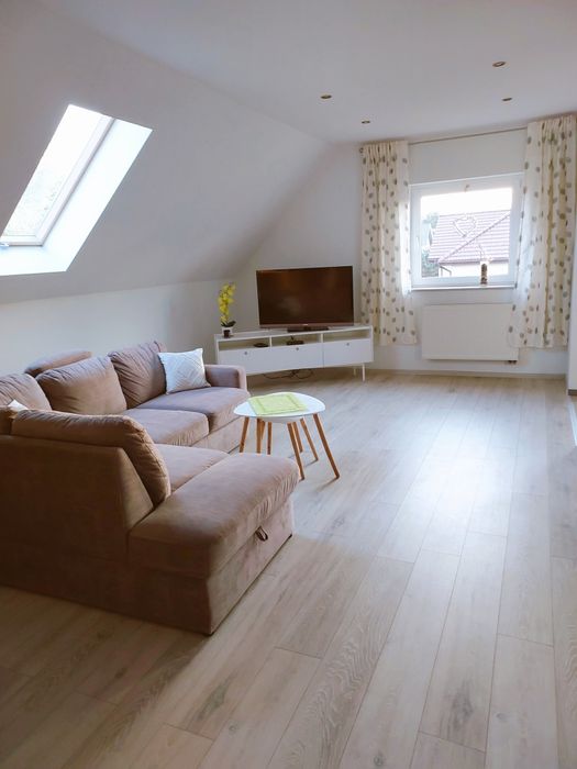 Mieszkanie w domku na wynajem