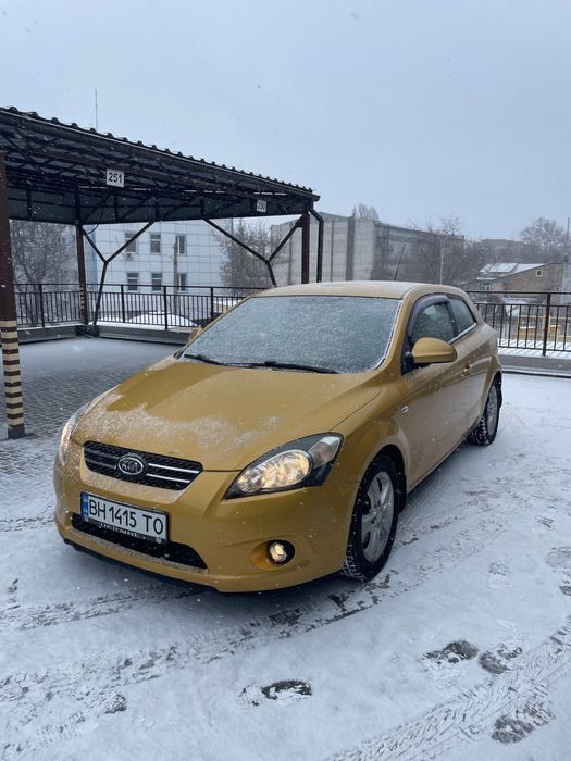 Автомобіль Kia Ceed 2009
