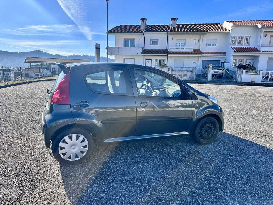 Peugeot 107 Ano de 2007