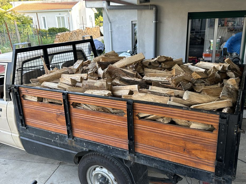Lenha de eucalipro pronta para entrega