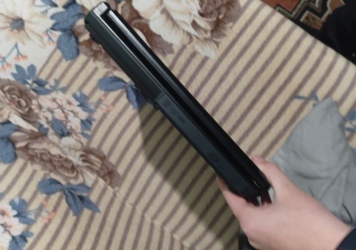 Продам ноутбук..