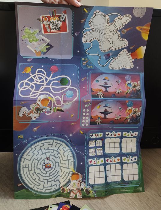 Brinquedo Happy Meal McDonald’s x Crayola | Glow-in-the-Dark Poster