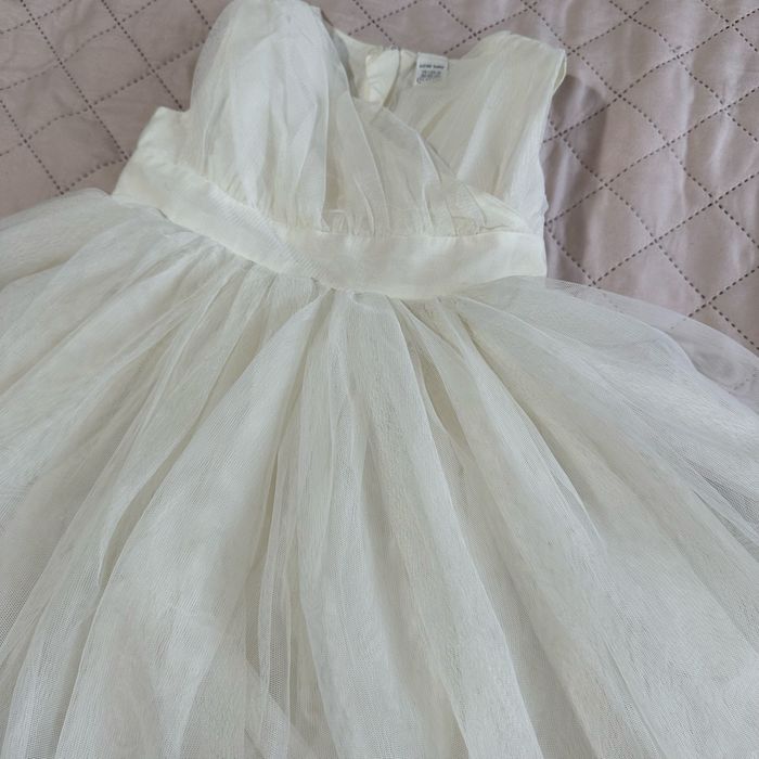 Очень красивое нарядное платье на девочку 2-3 года 92-98 waikiki hm