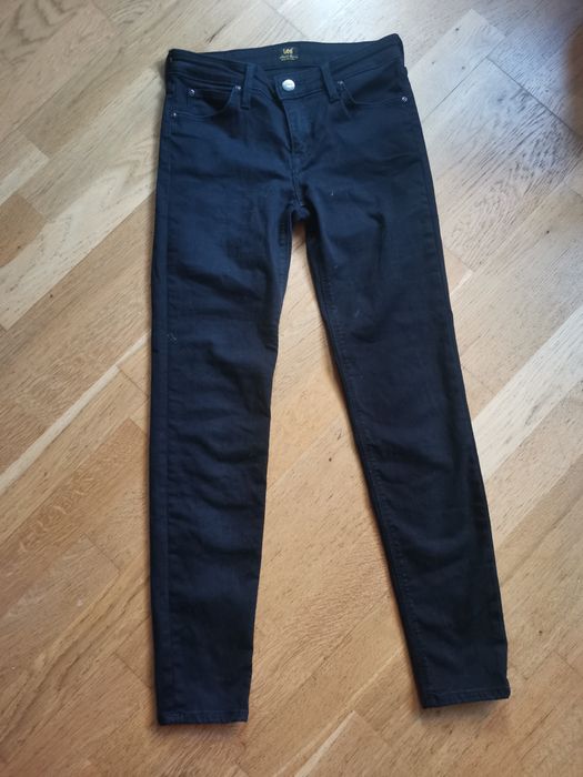 Lee scarlet 27/31 wąska nogawka