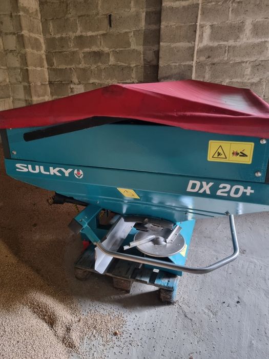 Rozsiewacz nawozu  sulky dx 20