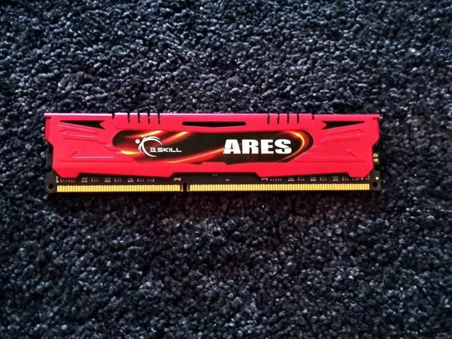 DDR3 8GB G.SkiLL ARes 12800 -Komputer
