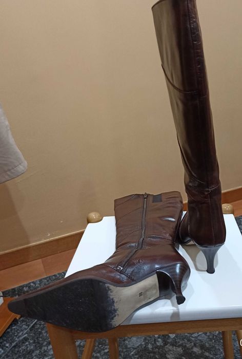 Botas de pele impecáveis da "Foreva"