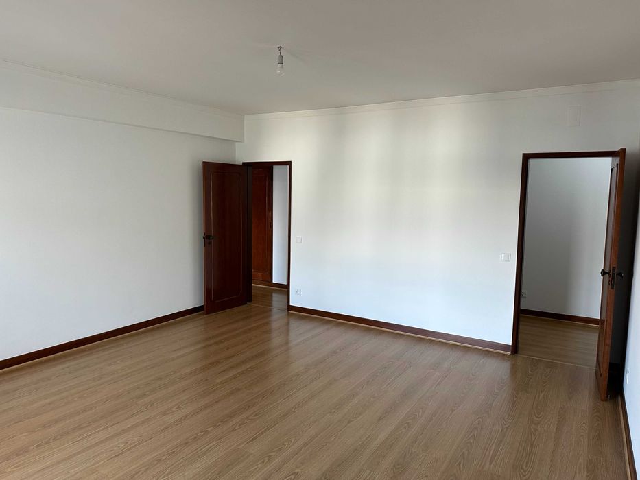 Apartamento T2 Avenida Nuno Alvares