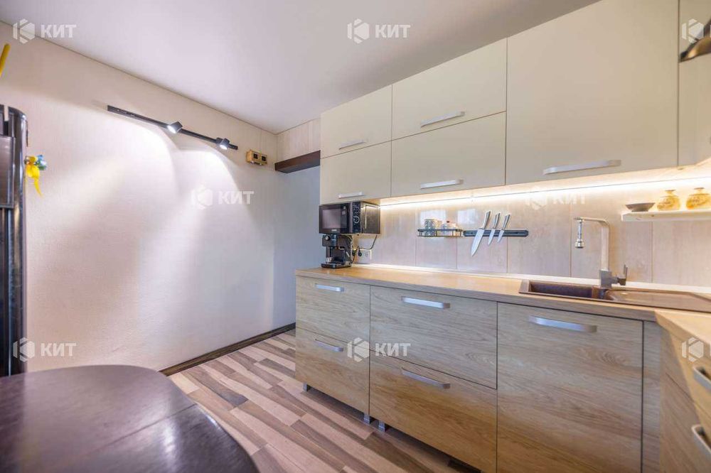 2к. 56м2, с. Подвірки, (с. Подворки, м. Холодная Гора), 125555