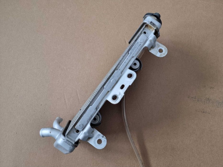 Prawa chłodnica z korkiem Yamaha YZF 250 r. 06-09 OEM