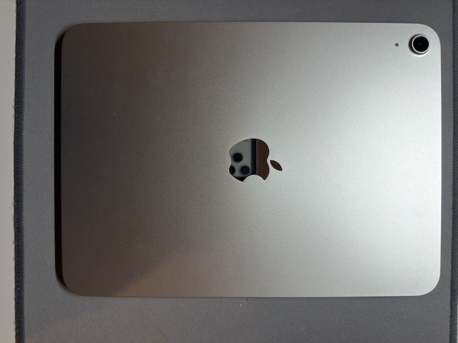 Ipad 11th gen 128GB
