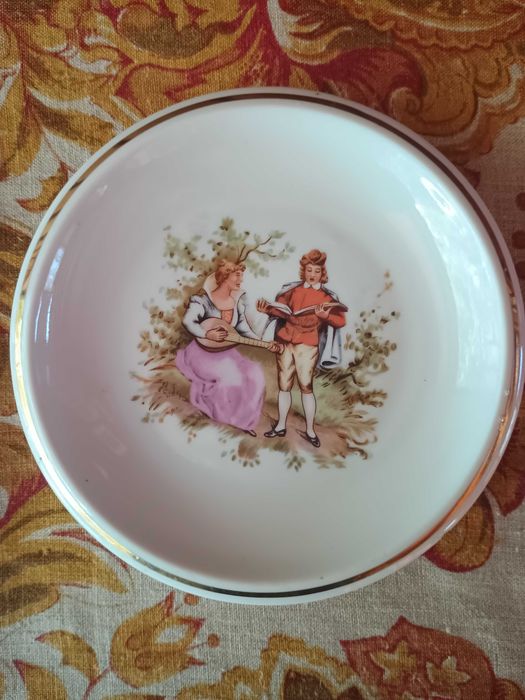 Kolekcjonerski Talerzyk Ścienny „Miłość Wiedeńska” – Porcelana Bogucice PRL | Zaczep