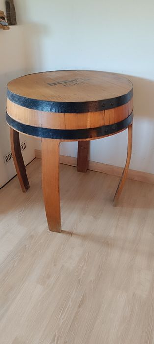 Mesa Feita de Pipa