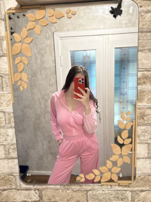 Продам велюровий костюм