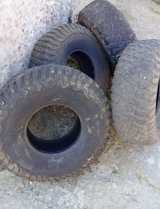 PNEUS BF  35x12.5x15