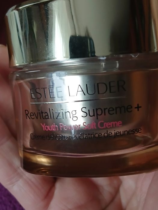 Revitalizing SupremeYouth Power Estee Lauder 50ml.