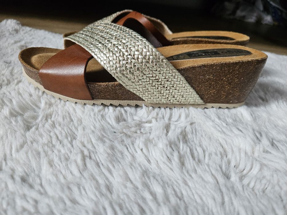 Sandaly klapki buty 38 paski złote brąz