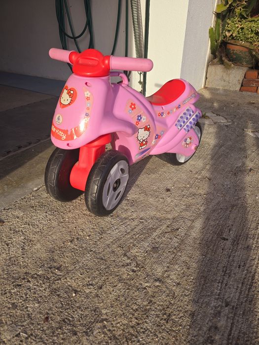 Hello Kitty Tricycle64575237520771124