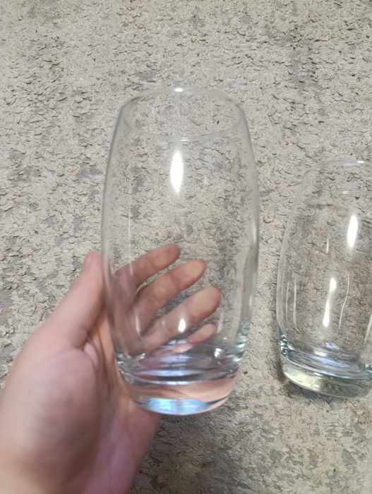 2 великих стакани