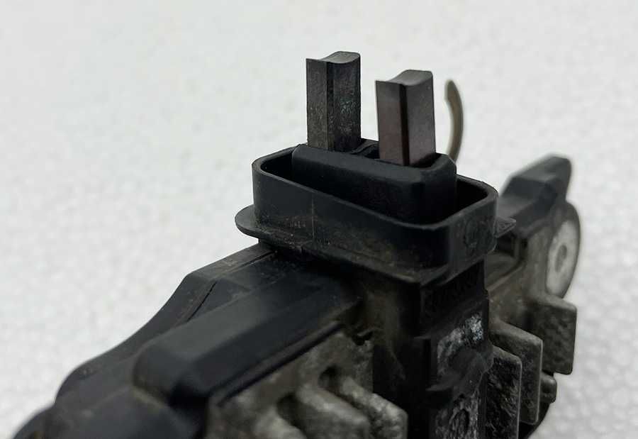 Реле Регулятор генератора BOSCH F00MA45300 Оригінал