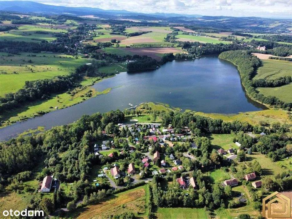 Domek letniskowy nad jeziorem, Bożkowice, okolice zamku Czocha
