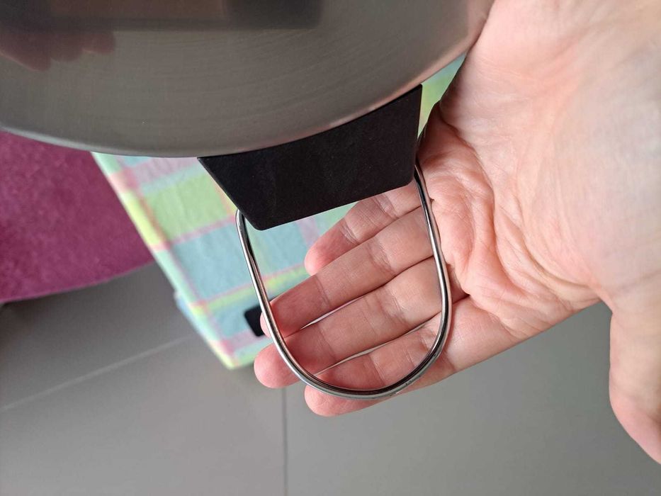 Caixote lixo metálico