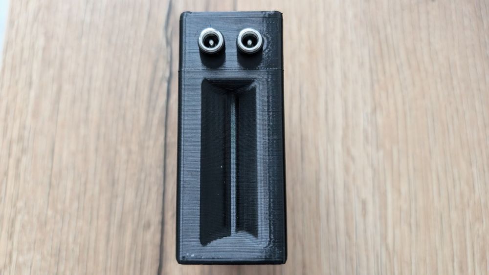 ДБЖ UPS безперебійний блок живлення для роутерів 12V