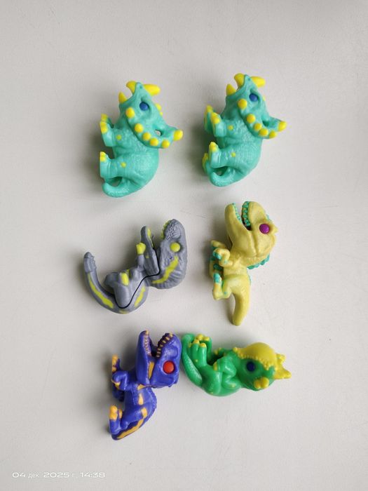 Кіндер joy Світ Юрського періоду