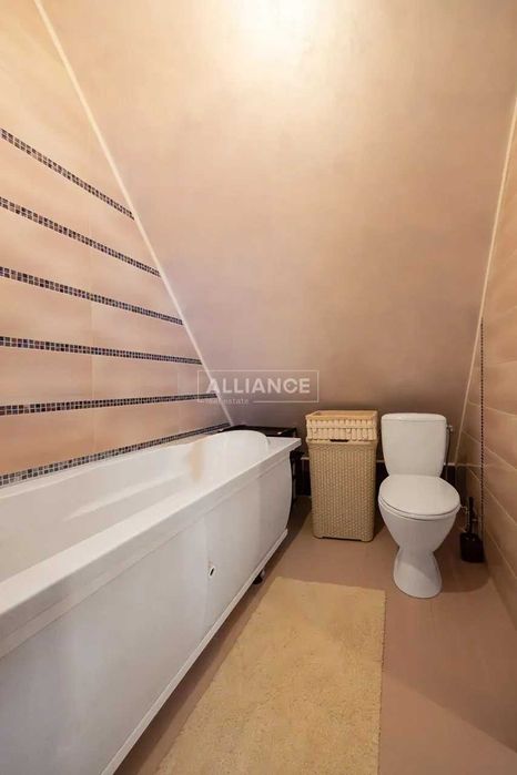 Затишний будинок з ремонтом в Надвірній!