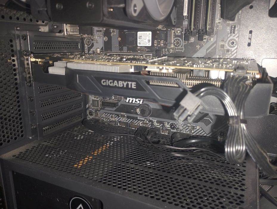 Karta graficzna GTX 1070
