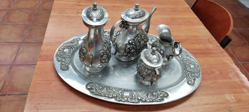 Conjunto de Chá/Café em estanho.