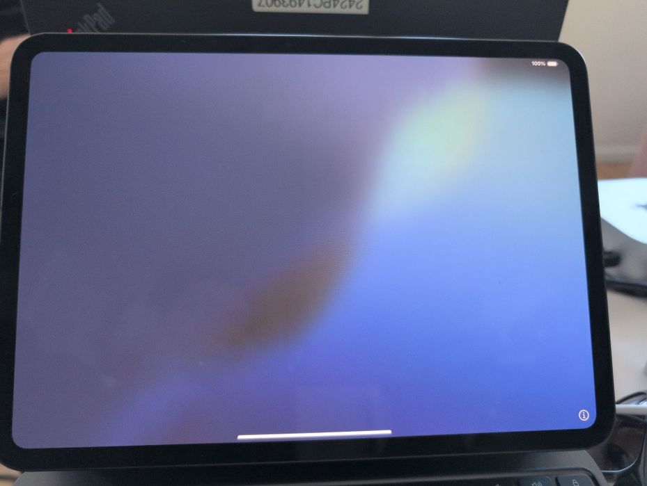 iPad Pro M4 + Teclado + Caneta