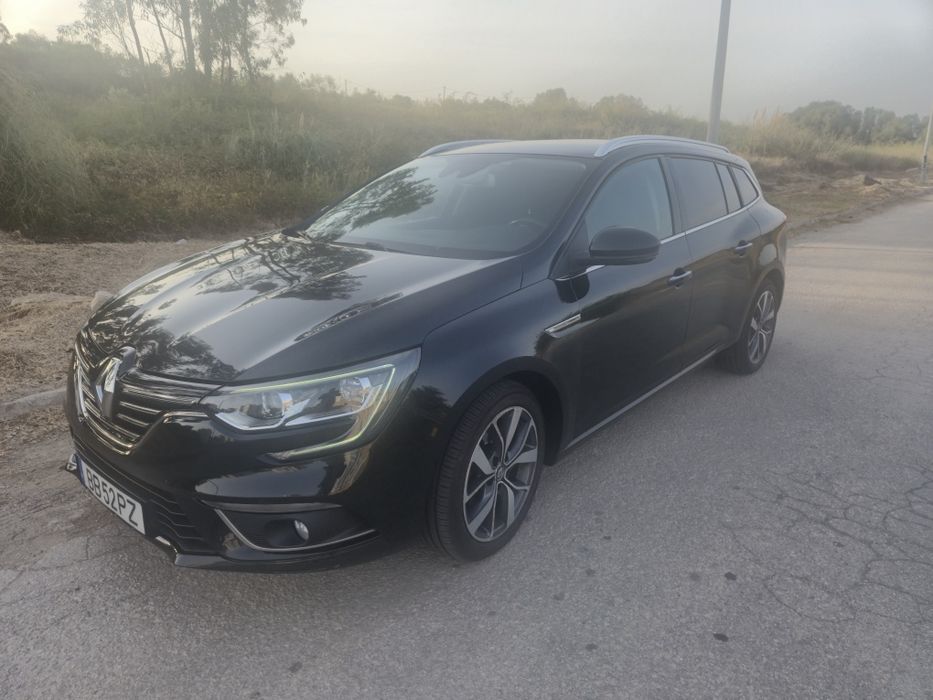 Renault Mégane Sport Tourer (Bose Edition) - Automática