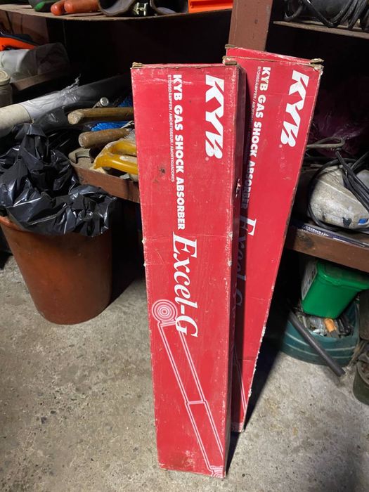 Задні амортизатори Acura MDX 2007-2013 KYB 349025