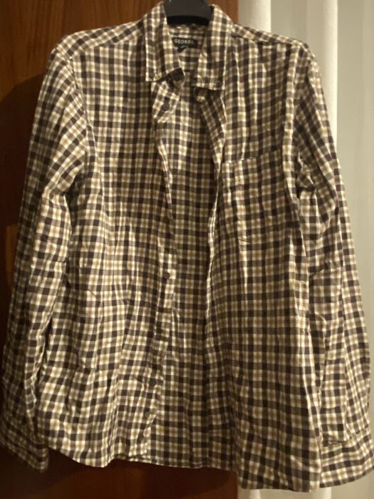Camisa de homem aos quadrados