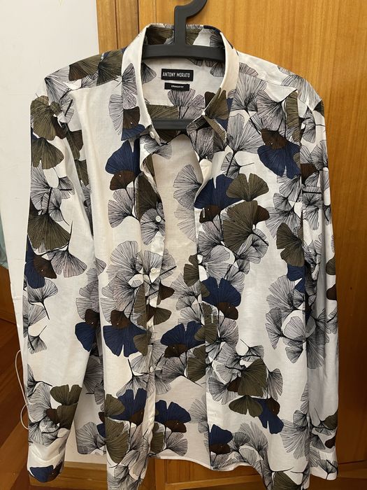 Camisas de homem, como novas, em algodao.