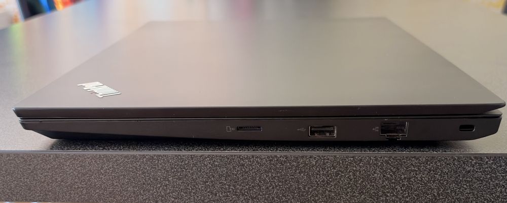 Lenovo ThinkPad E480 | i5 8ª Gen | 16GB RAM | SSD 256GB | 14” | PT