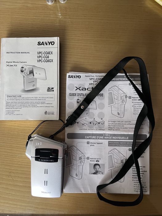 Câmara de Vídeo SANYO Xacti CG6  6MP