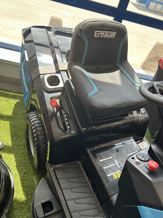 Газонокосарка трактор Erbauer 98 cм 10 Квт Briggs Stratton