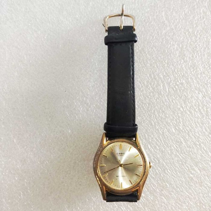 Relógio Casio MTP-1154 35mm diâmetro a funcionar com pilha