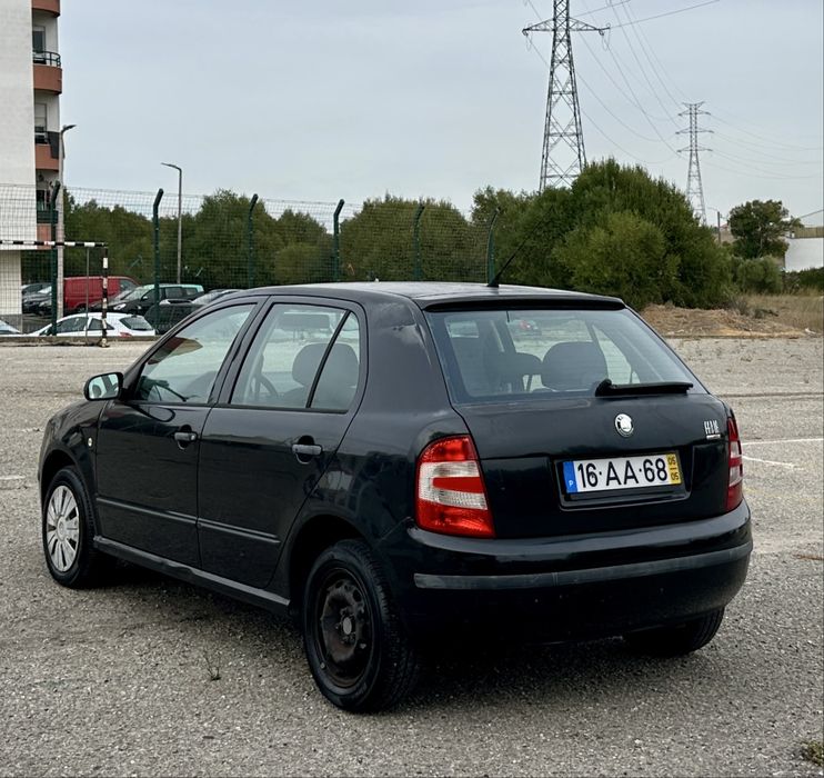 Skoda Fabia 1.2. HTP 75 Mil quilómetros