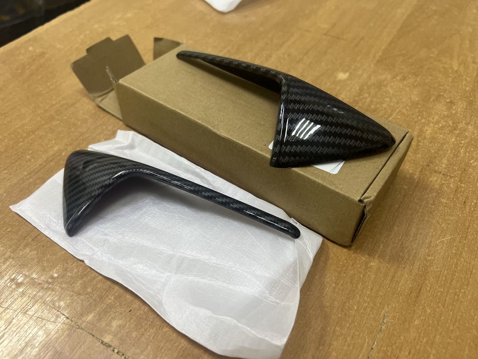 Для Tesla Model 3/Y Захисна кришка бічної камери карбон