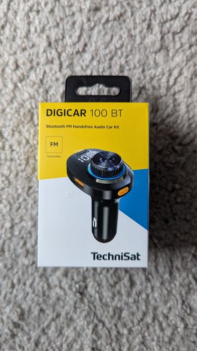 TechniSat Digicar 100 BT - transmiter samochodowy bt