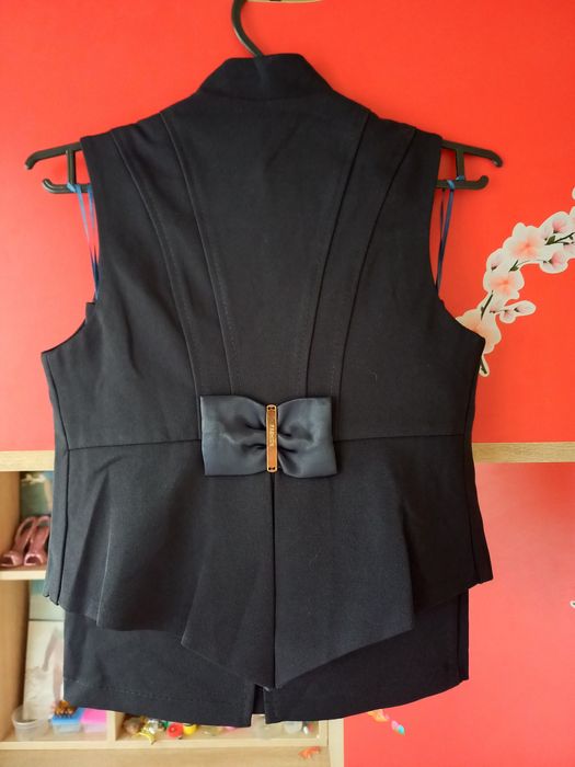 Школьная форма троечка (жилетка, юбка, брюки)