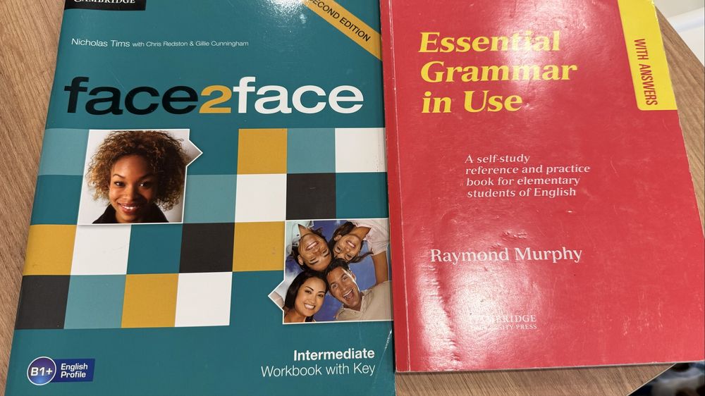 Cambridge face2face essential grammar in use raymond murphy